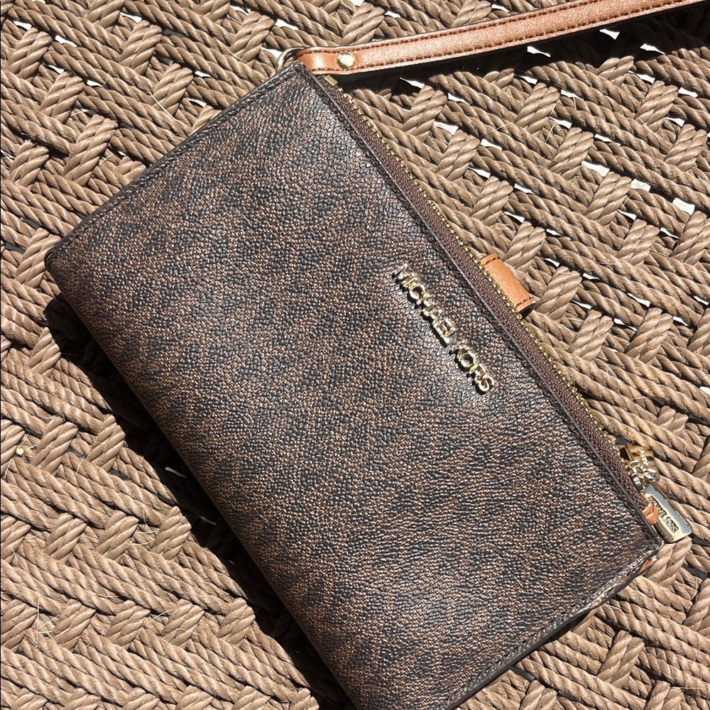 Michael Kors Dark Brown Wristlet